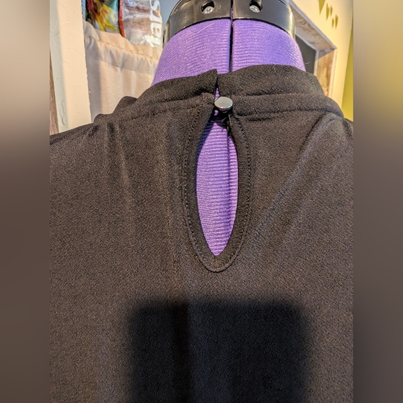 Elle blouse-short sleeved women's blouse with floral print - Picture 6 of 11